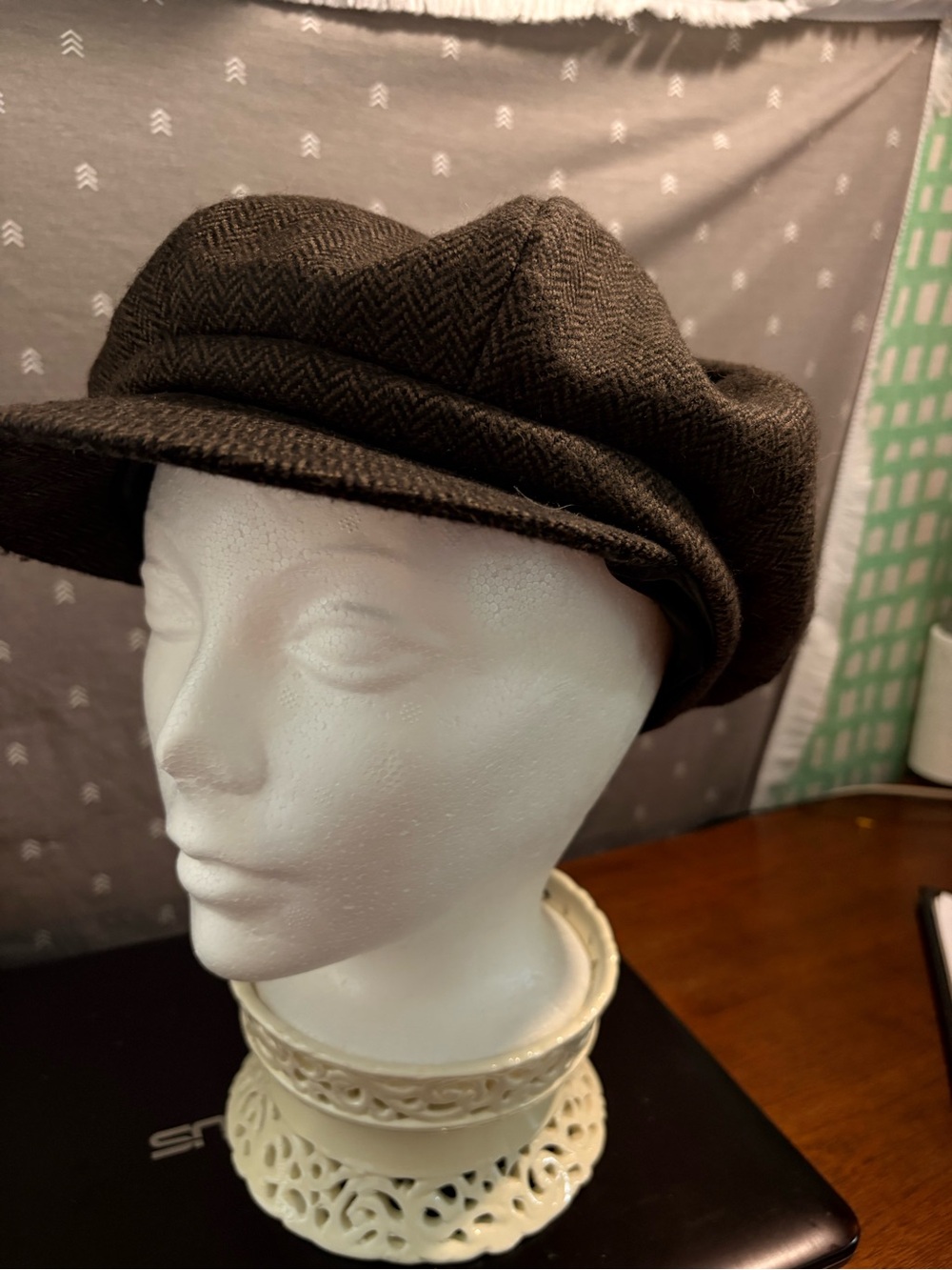 Hepburn Gayle & Worth Tweed Newsboy Gatsby Cap